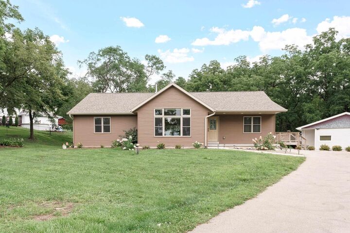 8936 North Jacobs Drive  Milton WI 53563 photo