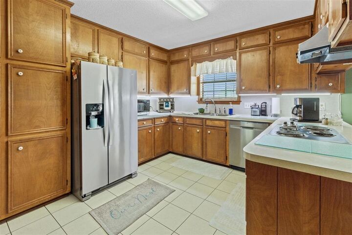 Property Photo: 1001 Holly St Street LA 70601