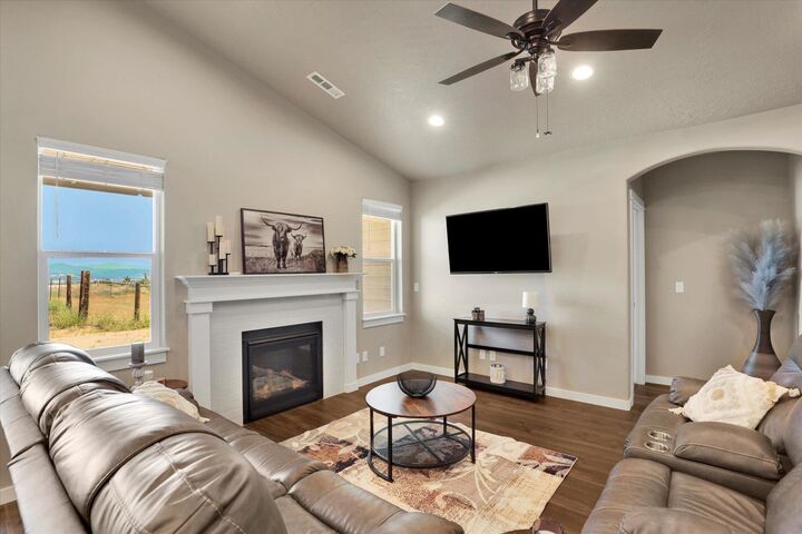 Property Photo:  18381 E 17th Ave  WA 99016 