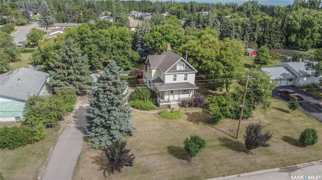 Property Photo:  1005 Woodward Avenue  SK S0G 2K0 