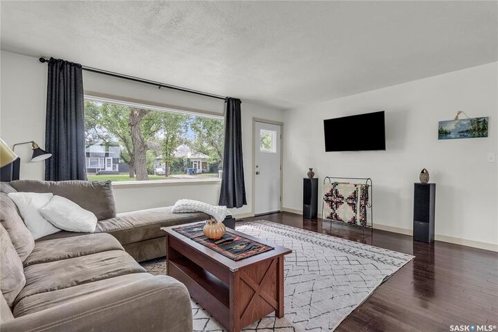 Property Photo:  227 2nd Avenue  SK S0H 3P0 