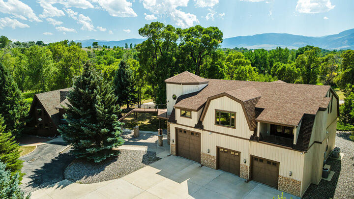Property Photo:  696 Big Goose Road  WY 82801 