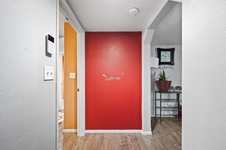 Property Photo: 626 Snow Ave WA 99352