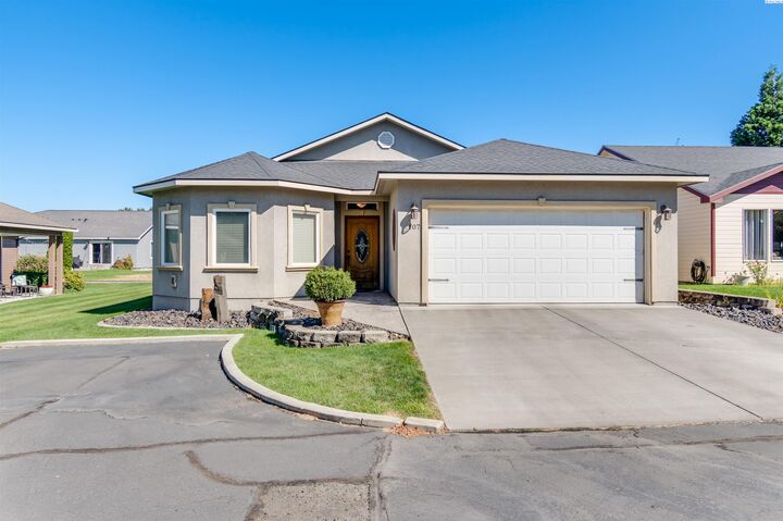 107 Windsor  Pasco WA 99301 photo