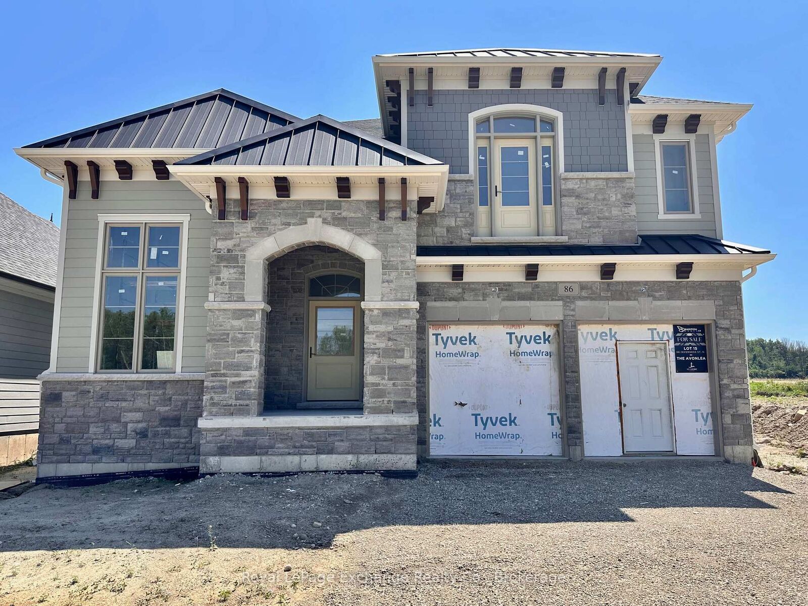 Property Photo: 86 Inverness Street N ON N2Z 2Z4