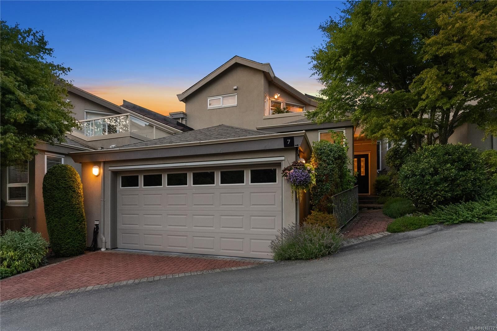 Property Photo: 4771 Cordova Bay Rd 7 BC V8Y 2J7