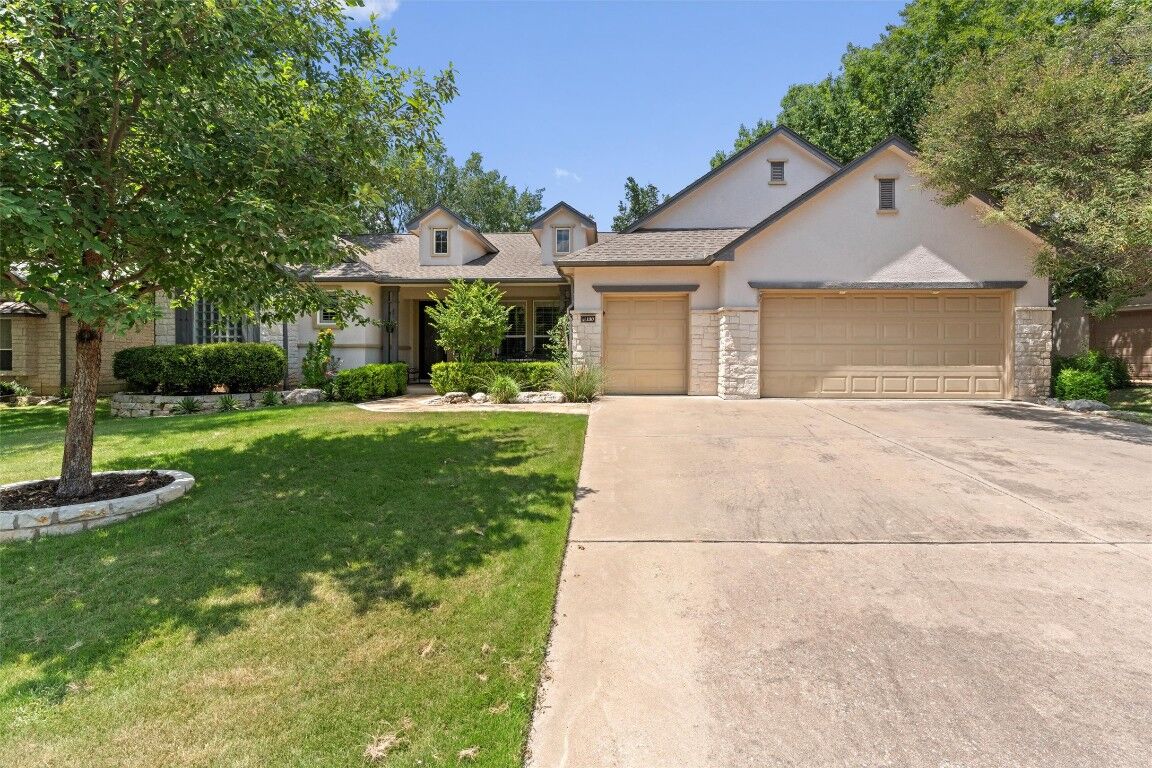 Property Photo: 130 Great Frontier Drive TX 78633