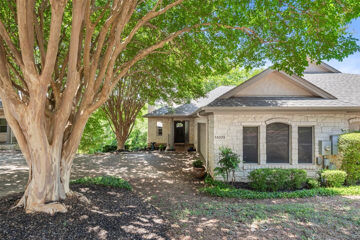 5507 Oakwood Cove A-2  Austin TX 78731 photo