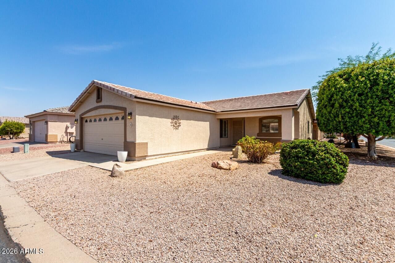 Property Photo:  2101 S Meridian Road 301  AZ 85120 