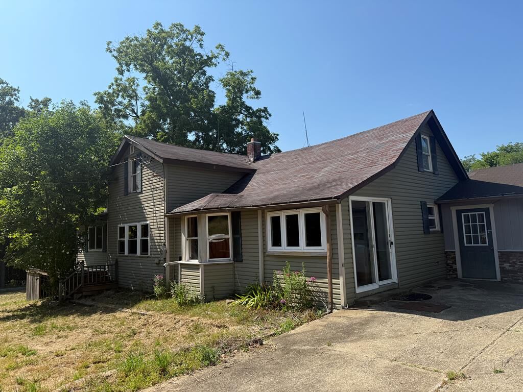 Property Photo:  584 Le Boeuf Trail Rd  PA 16354 