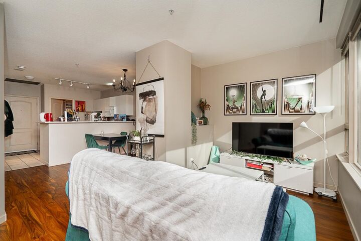Property Photo:  1177 Hornby Street 803  BC V6Z 2E9 