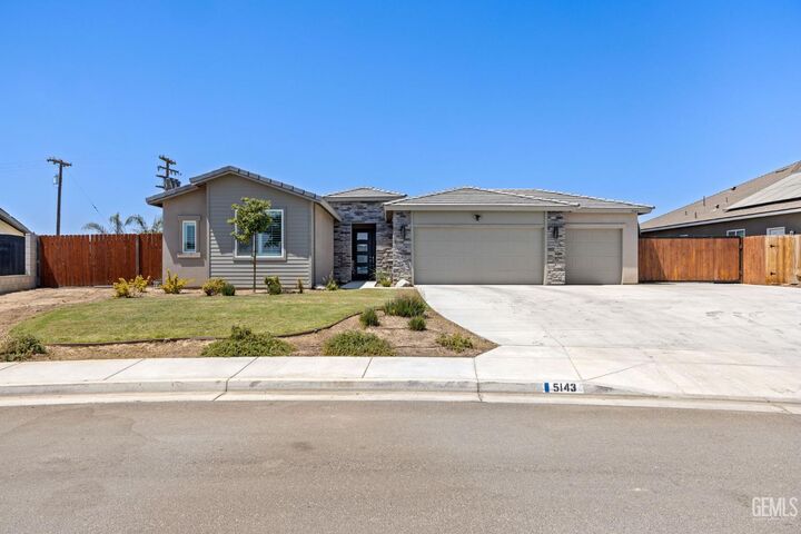 Property Photo:  5143 Tucson Court  CA 93314 