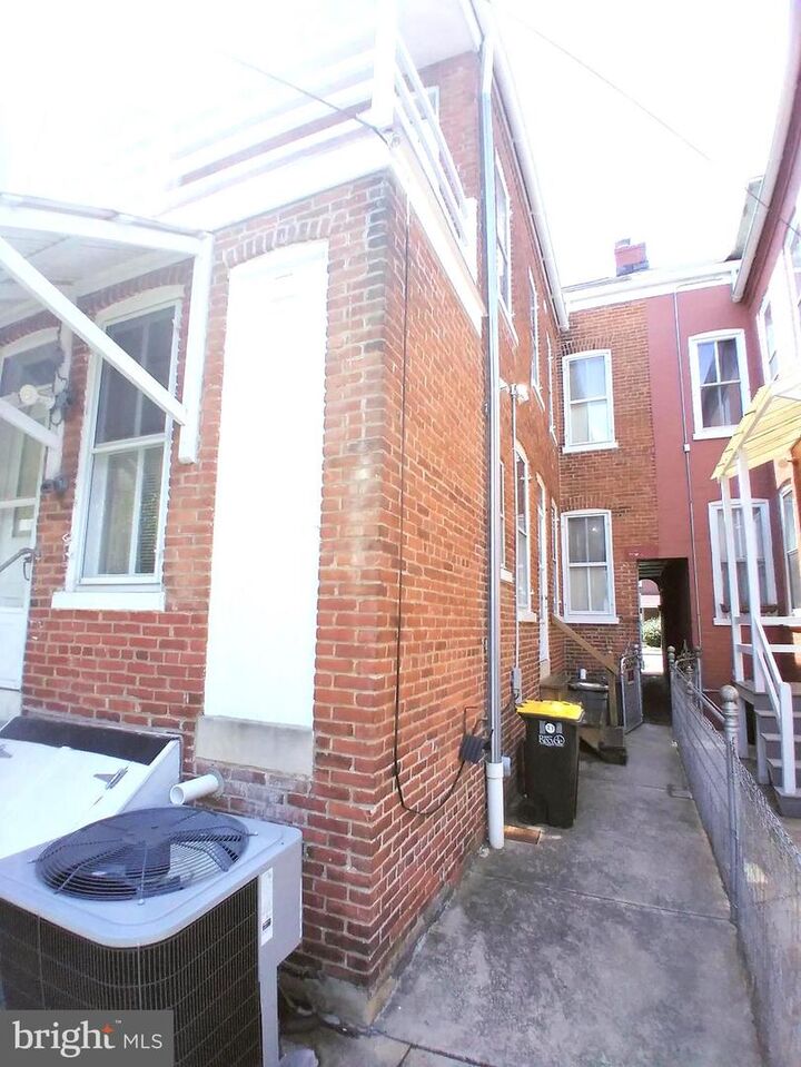 Property Photo:  27 Ruby Street  PA 17603 