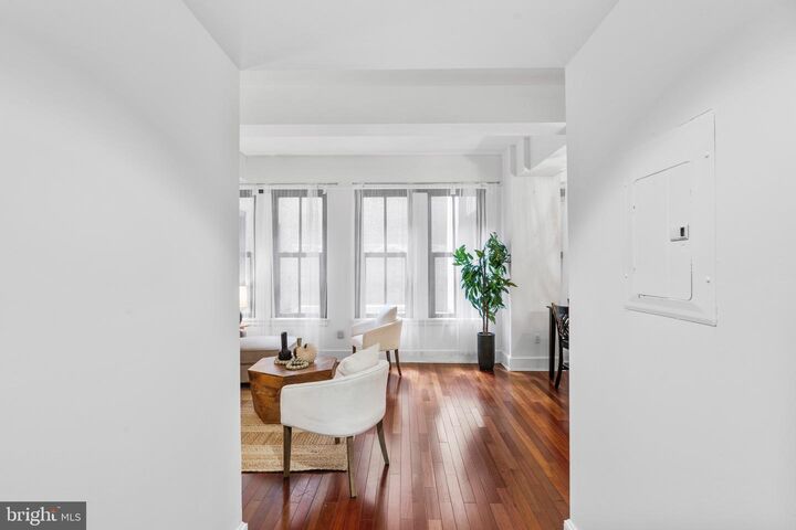 Property Photo: 1500 Chestnut Street 7I PA 19102