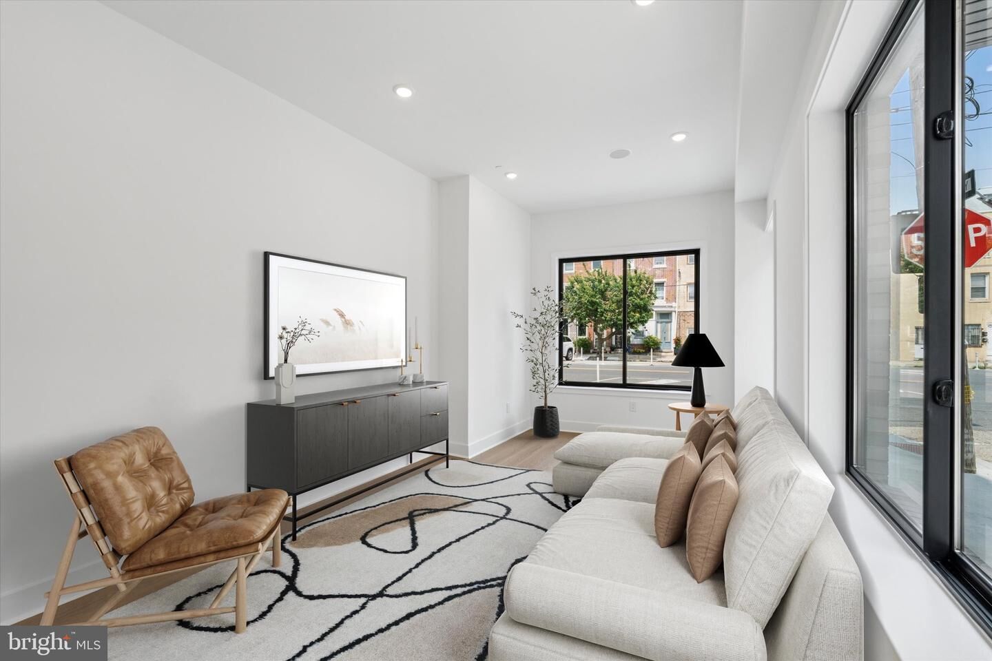 Property Photo:  919 S 11th Street 1  PA 19147 