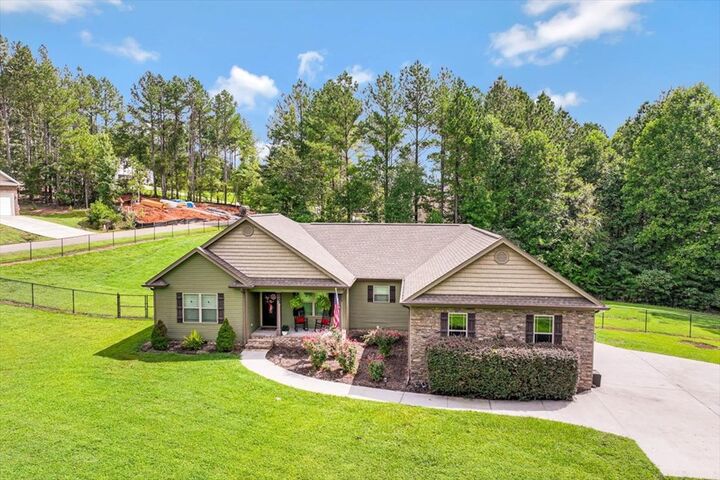 Property Photo: 39 Pole Road GA 30705