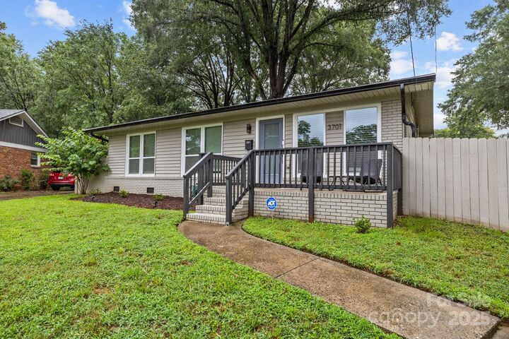 3701 Lynette Court  Charlotte NC 28217 photo
