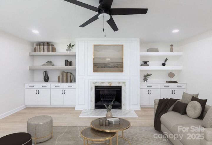 Property Photo:  8356 Meadow Lakes Drive  NC 28210 