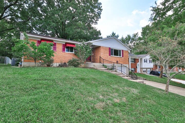 Property Photo: 8560 Hallridge Court OH 45231