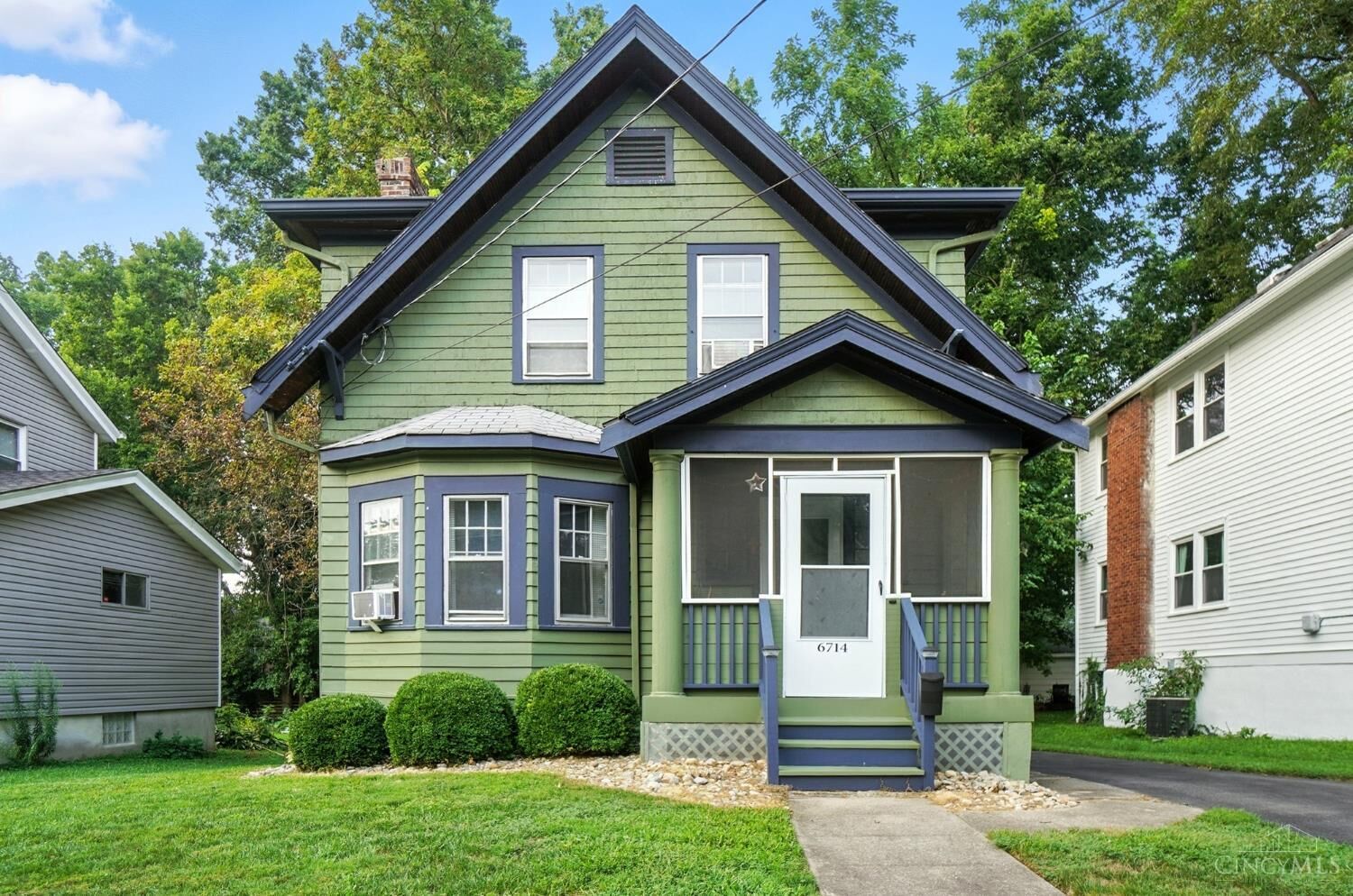 Property Photo: 6714 Buckingham Place OH 45227