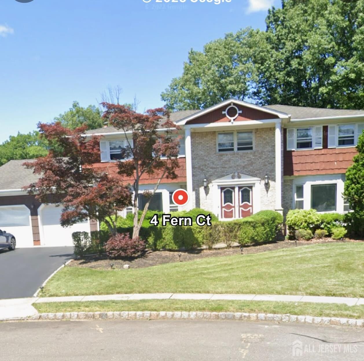 Property Photo:  4 Fern Court  NJ 08902 