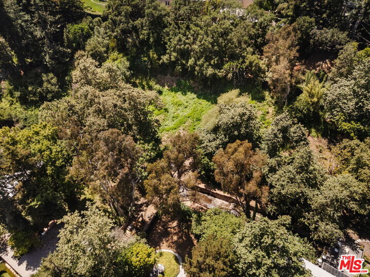 Property Photo:  639 Hightree Rd  CA 90402 