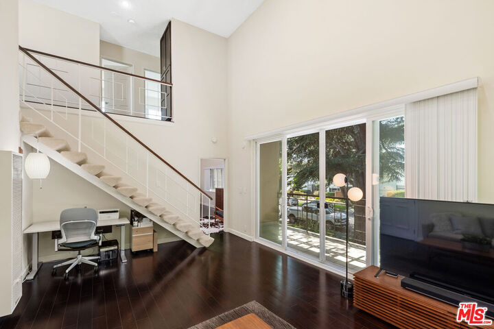 Property Photo:  1127 15th St  CA 90403