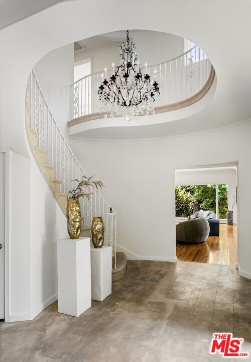 Property Photo:  5700 Spring Oak Dr  CA 90068 
