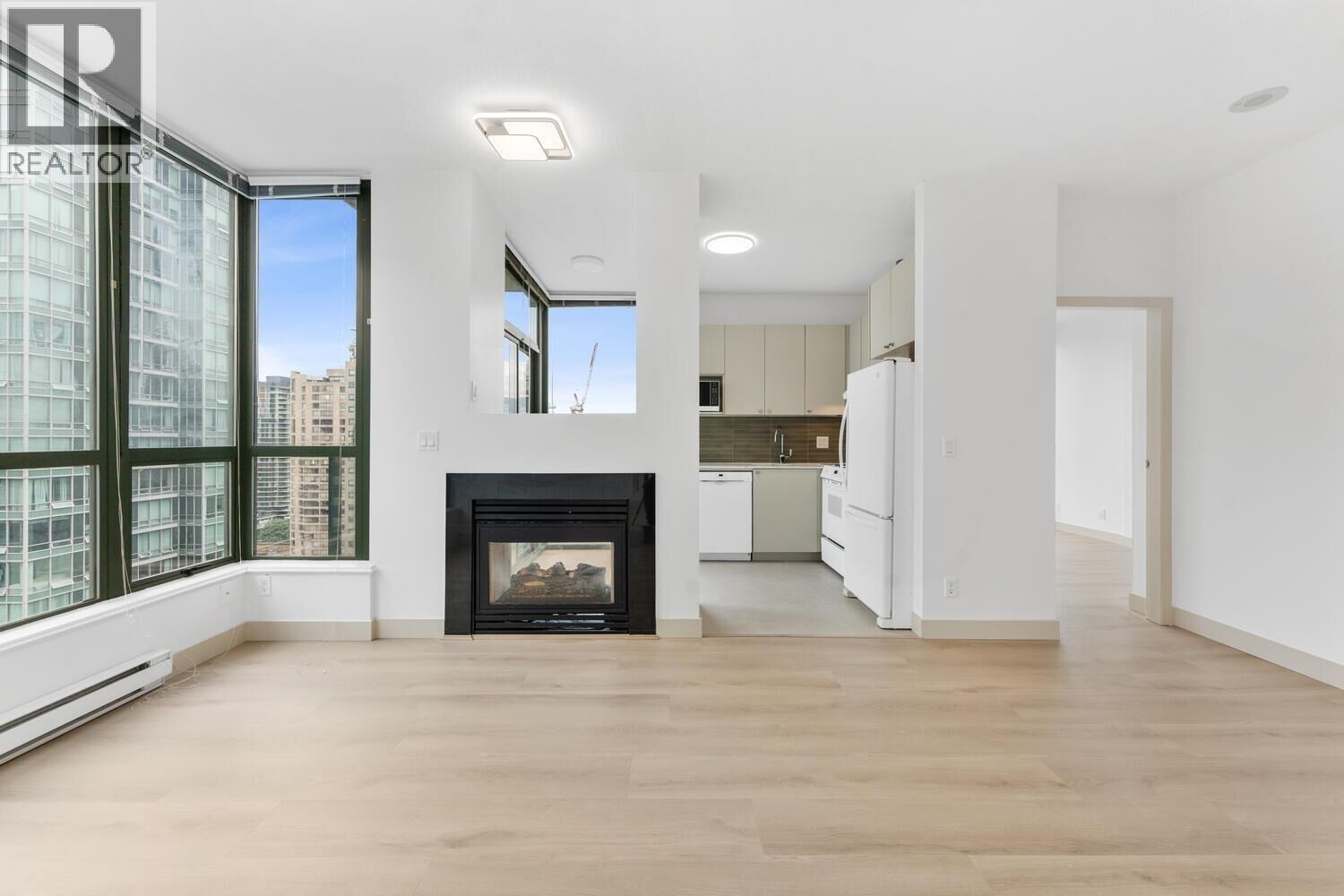 Property Photo:  1239 West Georgia Street 2204  BC V6E 4R8 
