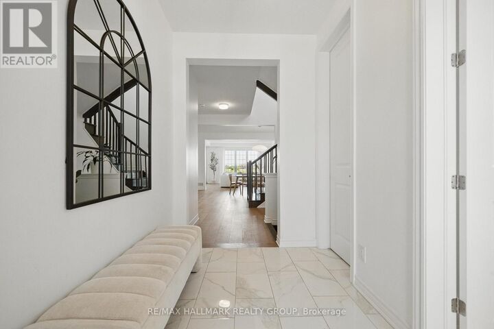 Property Photo:  824 Henslow'S Circle  ON K4A 5H6 