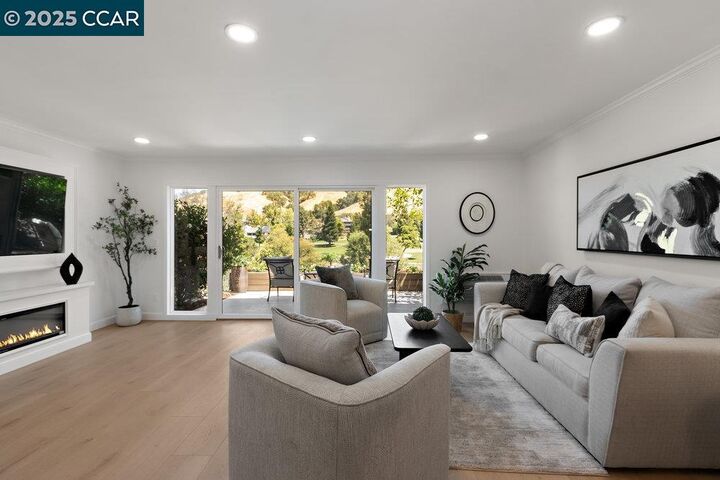 3434 Tice Creek Dr 5  Walnut Creek CA 94595 photo