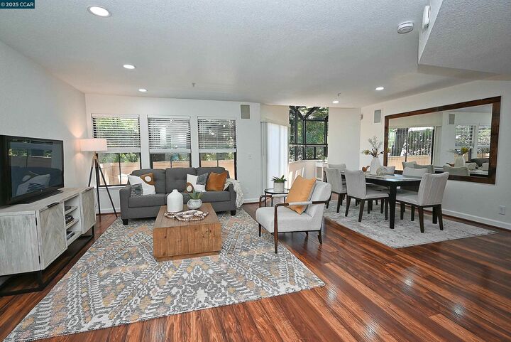 Property Photo:  3279 Mt Diablo Ct #1  CA 94549 
