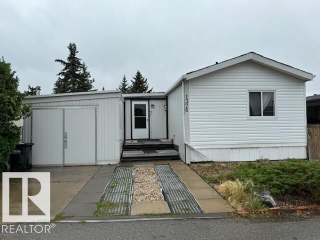 1376 Lakeview Road  Sherwood Park AB T8H 1L5 photo