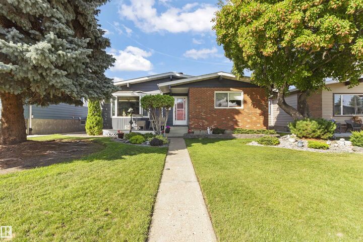 6928 13 Avenue NW  Edmonton AB T6K 3P7 photo