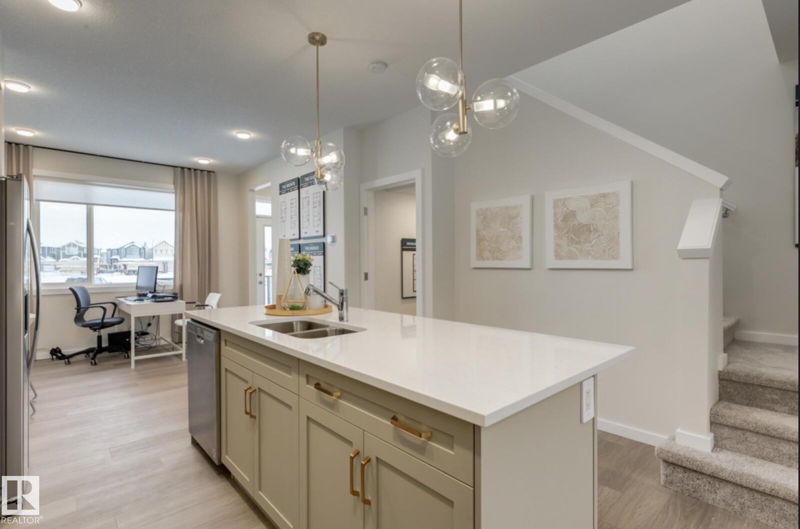 Property Photo:  7020 50A Avenue  AB T4X 3E6 