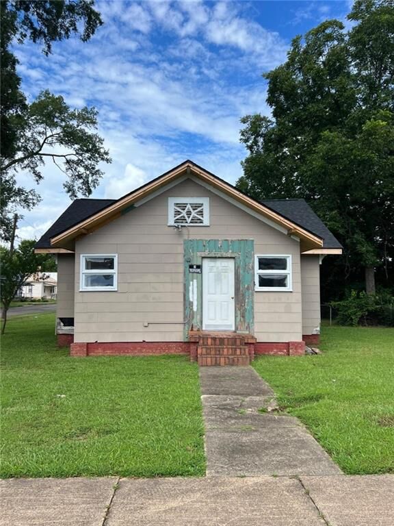Property Photo:  213 S Harris Avenue S  AL 36272