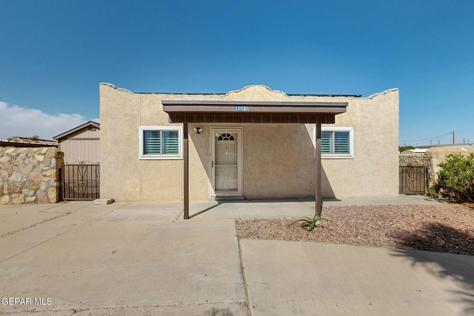 Property Photo:  10016 Socorro Road  TX 79927