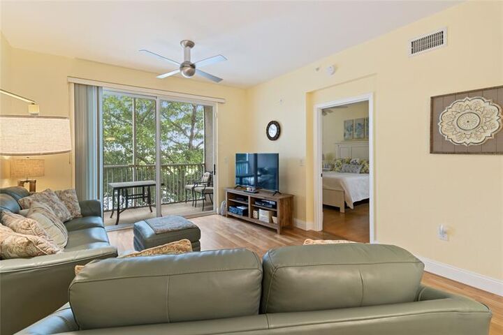 Property Photo: 7755 Yardley Dr 307 FL 33321
