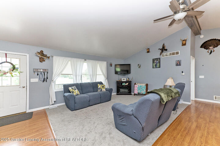 Property Photo: 2230 S Meridian Road MI 48866