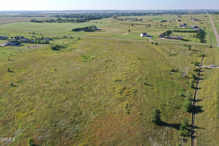 Property Photo:  6308 66th Street SE  ND 58504 