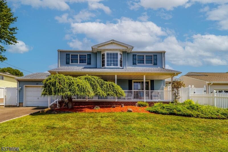 Property Photo:  11 Dufoe Pl  NJ 07067 