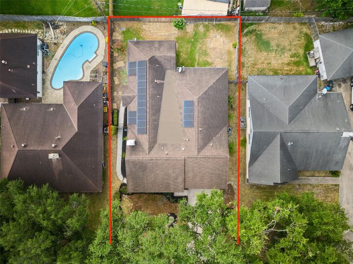 Property Photo:  11907 Windlake Drive  TX 77070 