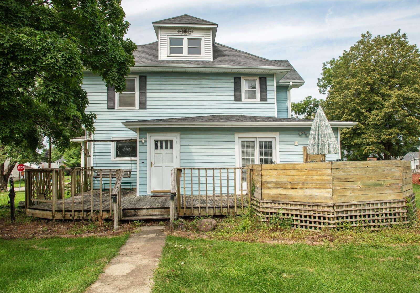 Property Photo: 303 Jefferson Street IA 50643