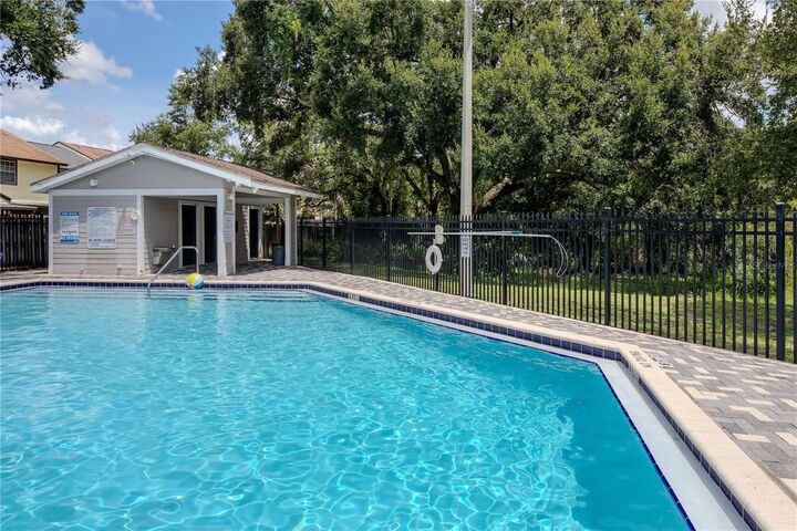 Property Photo:  7612 Caracal Court  FL 33625 