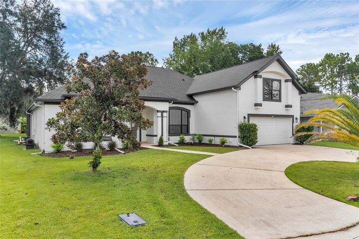 Property Photo:  102 Evans Drive  FL 32164 