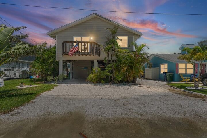 2517 Avenue C  Bradenton Beach FL 34217 photo