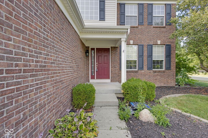 Property Photo:  11698 Tylers Close  IN 46037 
