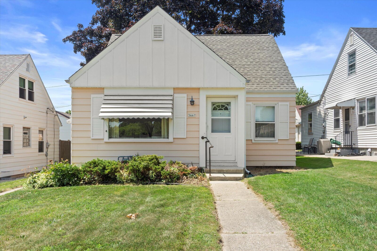 Property Photo:  3667 S 18th St  WI 53221 