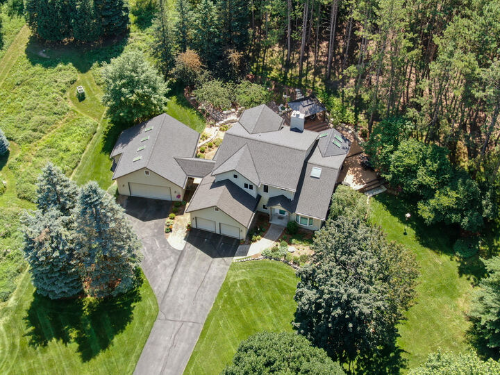 Property Photo:  1224 Maggie Way  WI 53033 