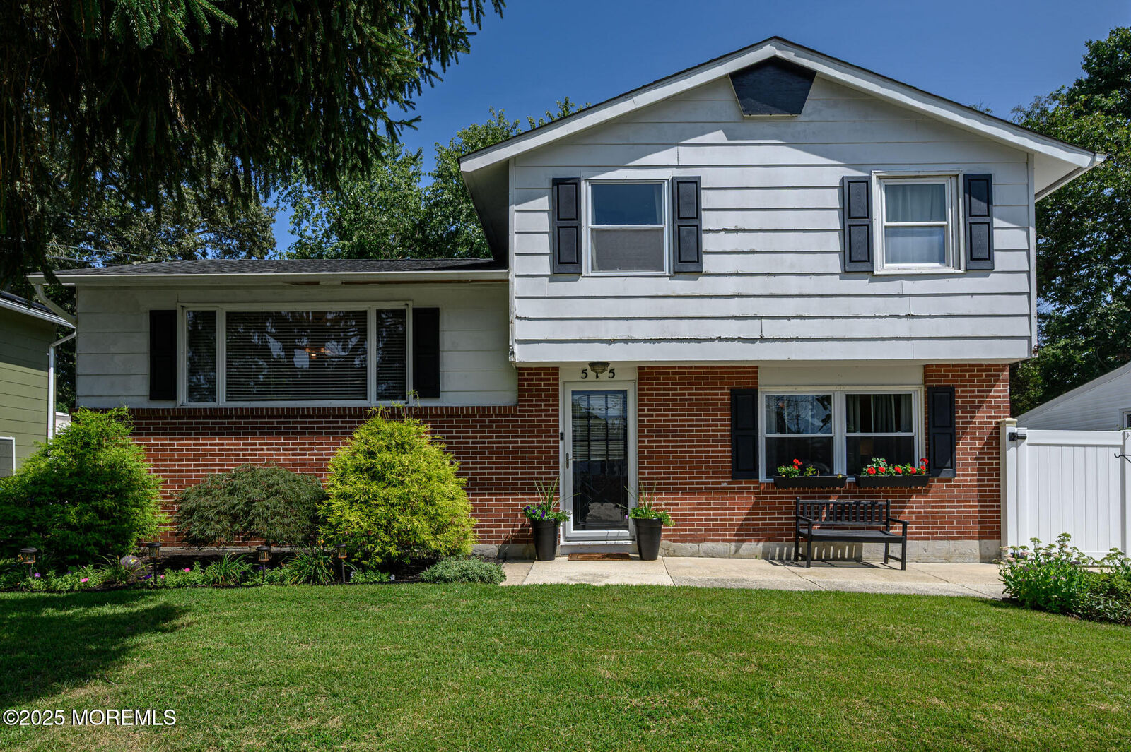 Property Photo:  515 Kadlubeck Way  NJ 08087 